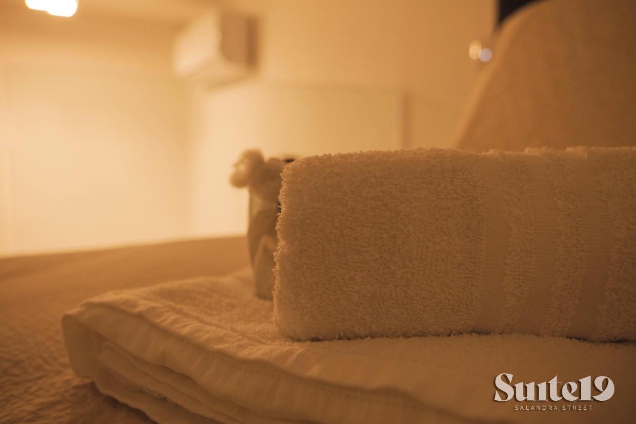 Suite19Bari Luaran gambar